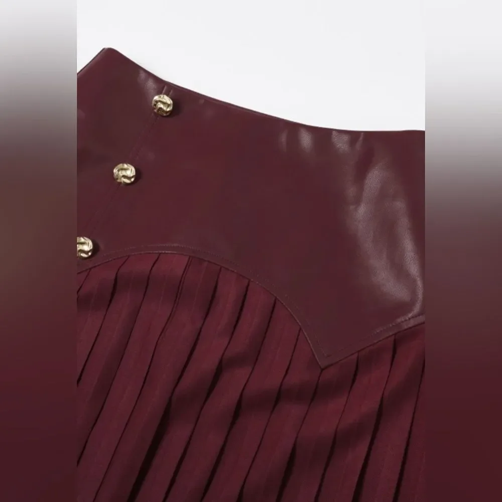 007. 60’s Vibes Pleated Skirt- Maroon